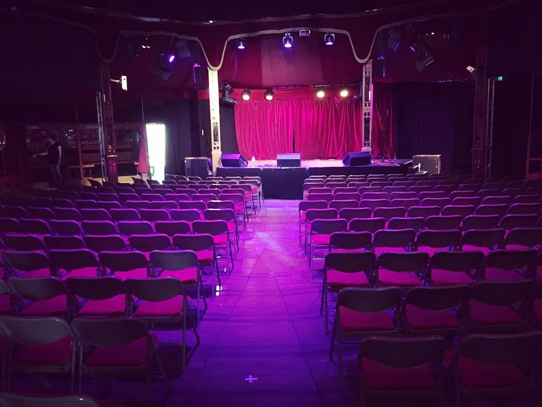 Stage is set. Kids show sold out #southbank #beatbox #adventures #letsrock http://ift.tt/2bUmmAV